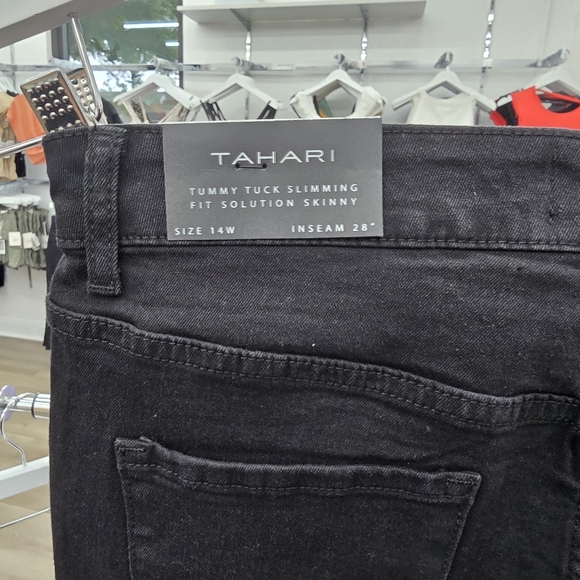 Tahari Skinny Jeans - Picture 6 of 6